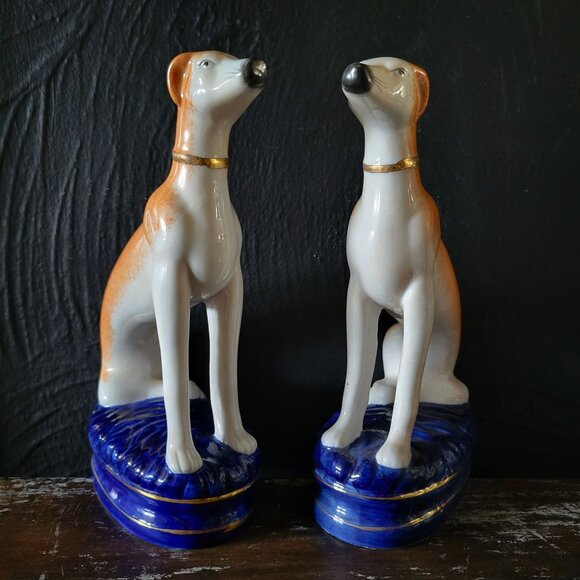 Pair [of 2] Vintage English Staffordshire Style Greyhound/Whippet Bookends - Picture 1 of 8